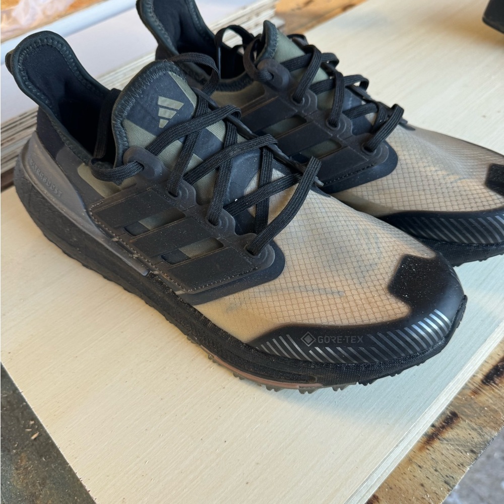 Adidas Running Shoes Size 10.5